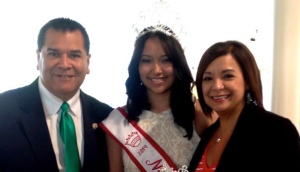 Left to right: Senator Martin Sandoval, Miss Cicero 2014 Lupita Diaz-Donato and Senator Iris Martinez.